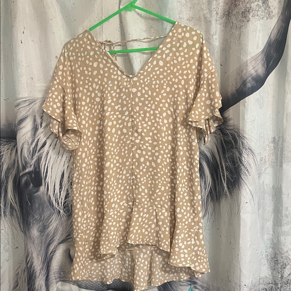Vine & Love Tan Polka Dot V-Neck Blouse